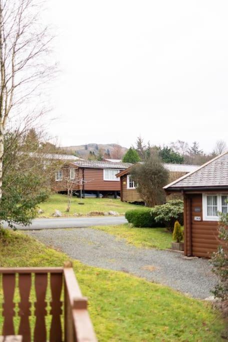Cozy Norwegian Style Log Cabin In Rural Snowdonia - 2 Bedrooms & Parking By Seren Short Stays Ffestiniog 외부 사진